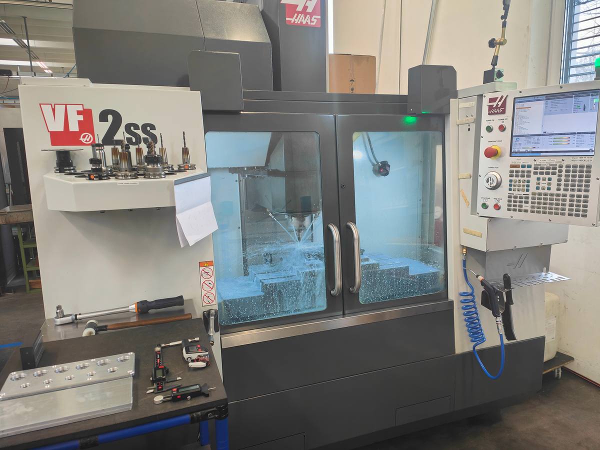 3-Achsen CNC-Bearbeitung bei KEMWE